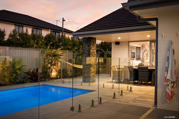 42 Boocock Crescent Orewa_10