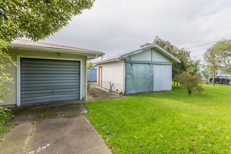 16 Russell Street Otane_18