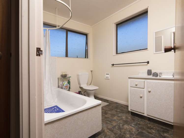 16 The Anchorage Waikawa_20