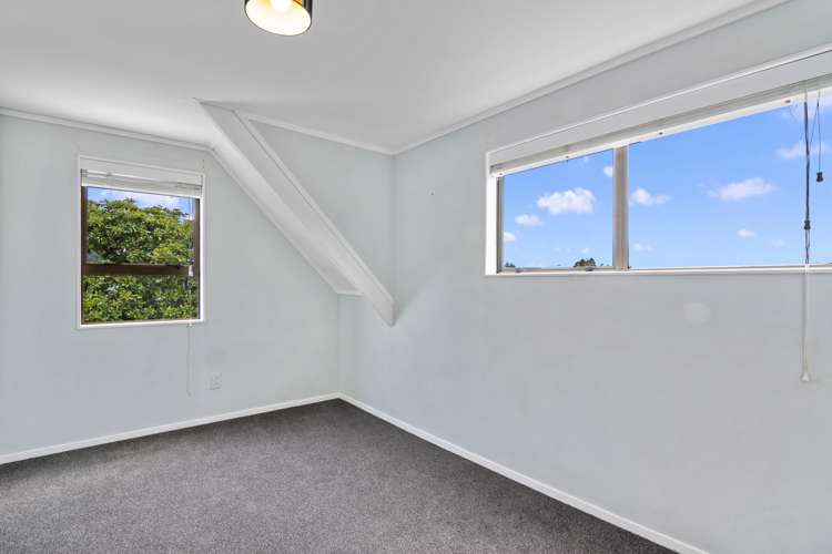 10 Lord Auckland Road Wakefield_14