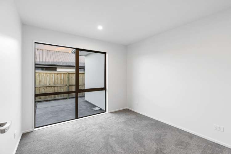 54 Greenslade Drive Lincoln_17