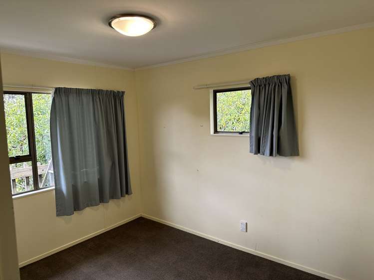 168 Scenic Drive Titirangi_11