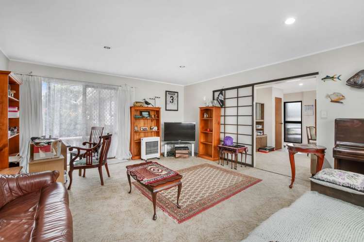 7 Thorburn Avenue Red Beach_9