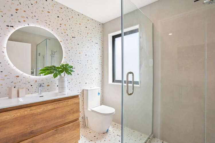 1-7/12 Karaka Street New Lynn_10