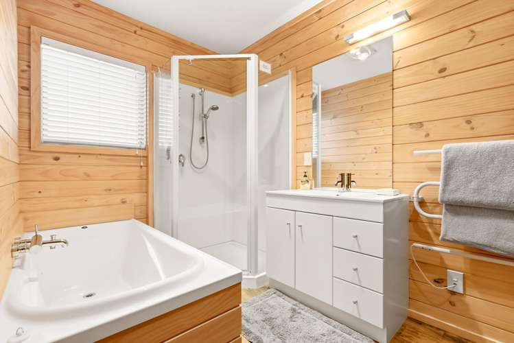 32A Mackenzie Street Waimarino_17