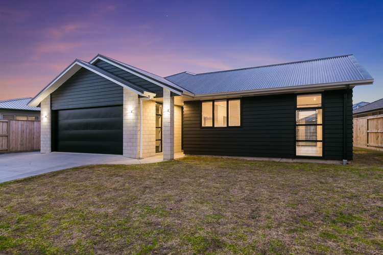 28 Kahuparere Crescent Pyes Pa_14