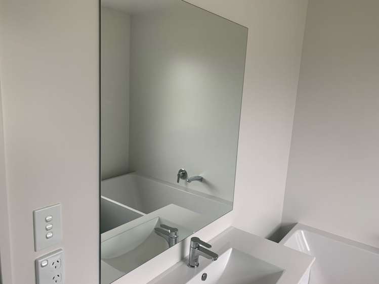 184 Faringdon Boulevard Rolleston_28