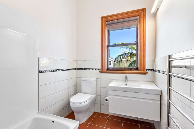 144 Kelburn Parade Kelburn_6