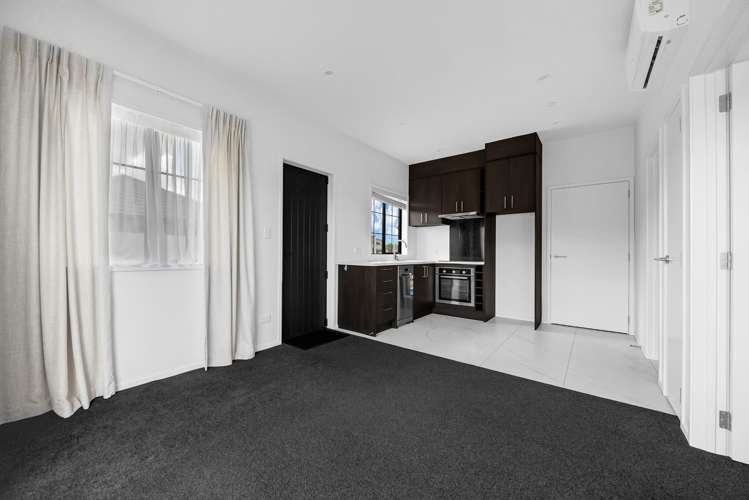 10 Poutawa Lane Clarks Beach_15