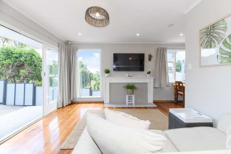 32 South Lynn Road Titirangi_7