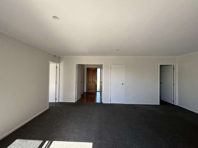 49 Edenpark Drive Rototuna_11