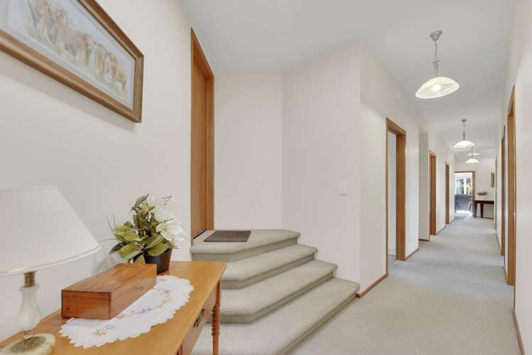 33 Valhalla Drive Richmond_14