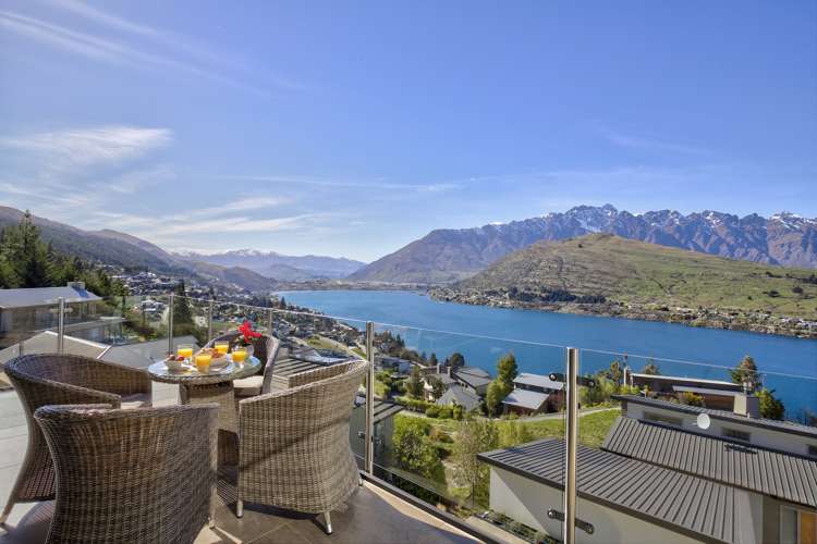 23 Olivers Place Queenstown_10