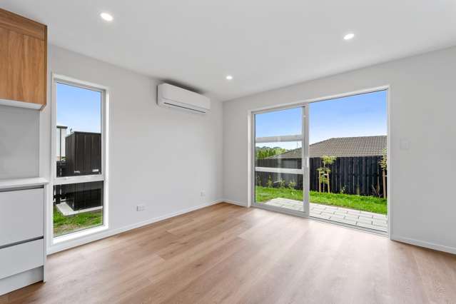 2/470 West Coast Road Glen Eden_1