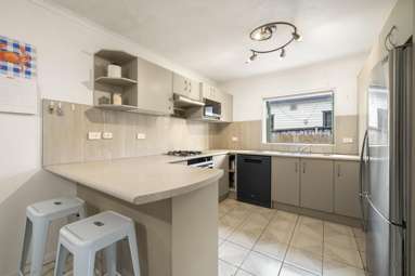 16 Atkinson Avenue_4