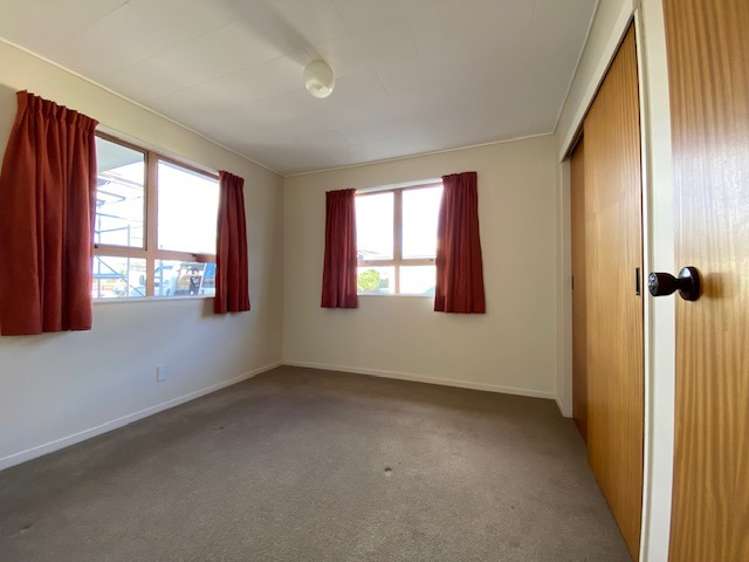 1/3 Church Road 10792_5