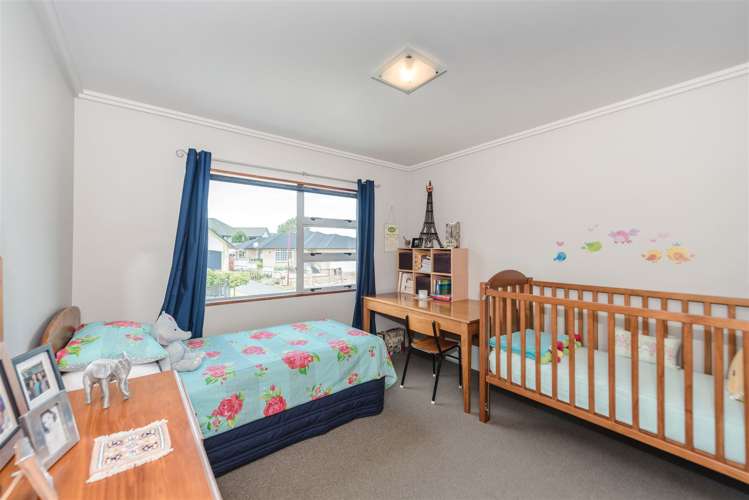 27 Roderick Place Rototuna_13