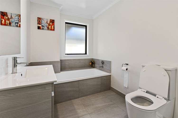 79 Kennedy Road Pyes Pa_9