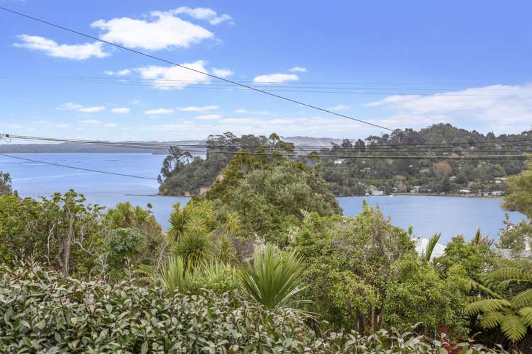 14 Arapito Road Titirangi_5