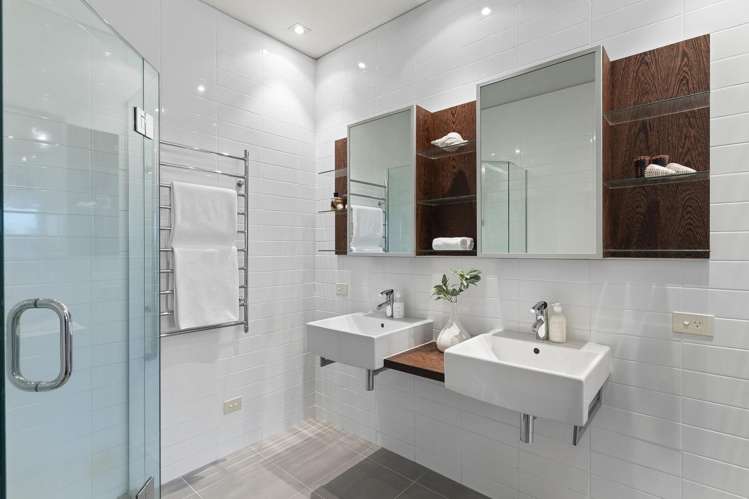 PB/7 The Promenade Takapuna_23