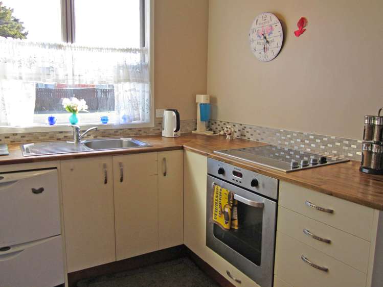 17 King Street Pahiatua_2