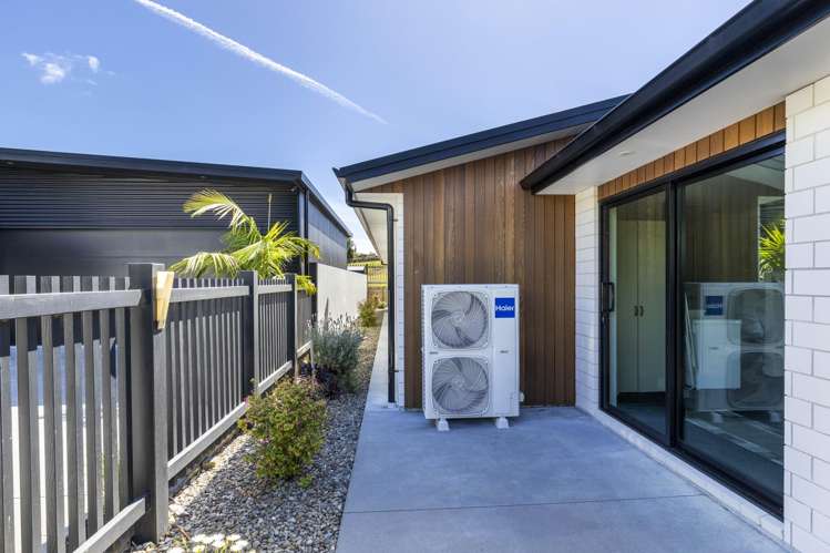 10 Mackillop Way Brooklands_13