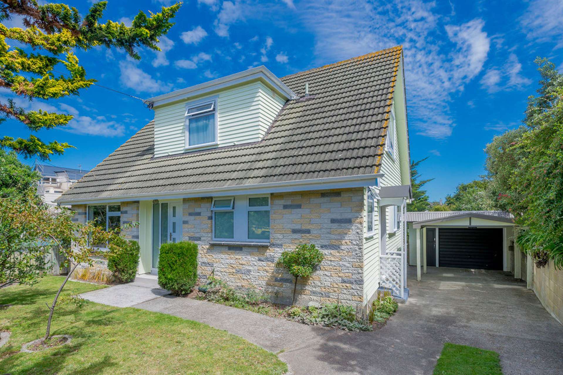 127 Renown Road Raumati South_0