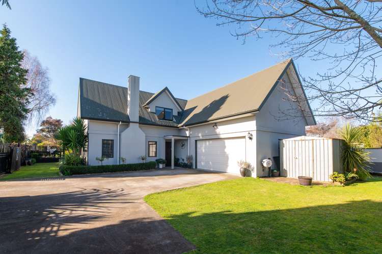 1 Stonebridge Park Drive Holdens Bay_17