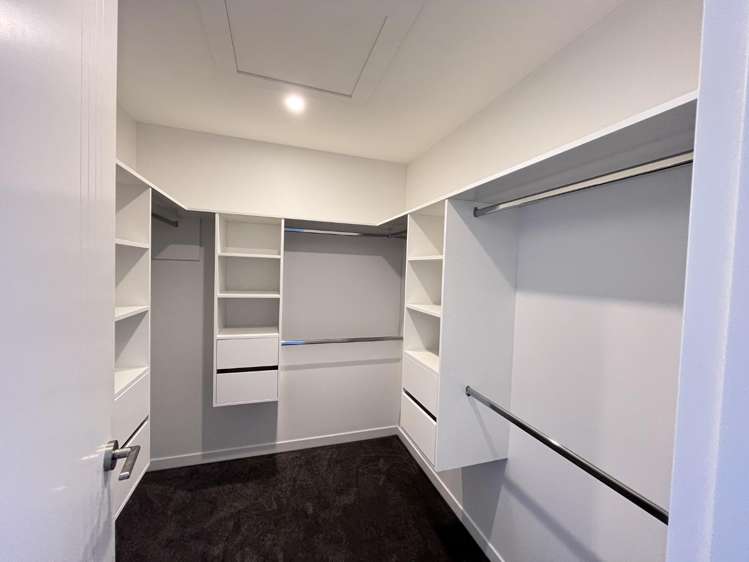 4 Irwin Lane Windsor Park_14