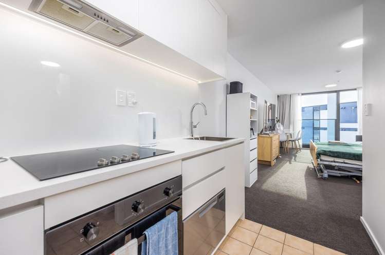 17J/3 Whitaker Place Grafton_2