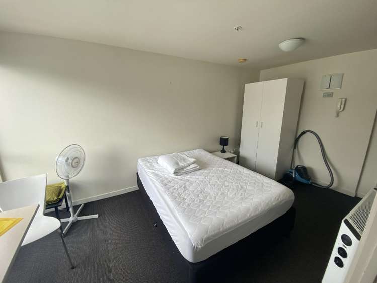 604/35 Abel Smith Street 2185_5