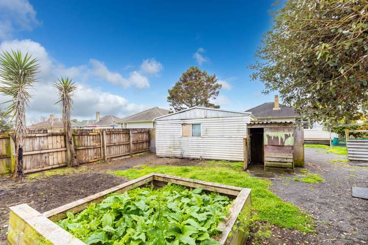 37 Wordsworth Crescent Enderley_18