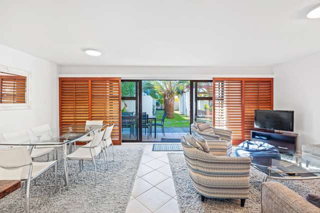 G & H/3-7 Fourth Avenue Onetangi_2