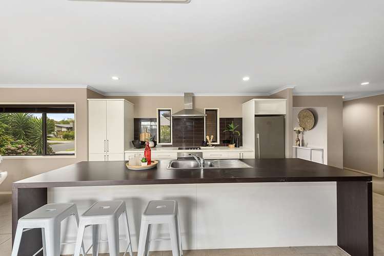 23 Moonlight Drive Rototuna North_7