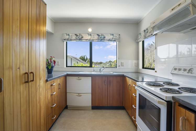 6 Dee Place Torbay_24