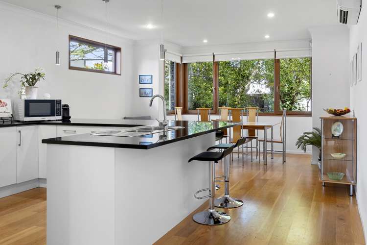 9 Taylors Avenue Bryndwr_10