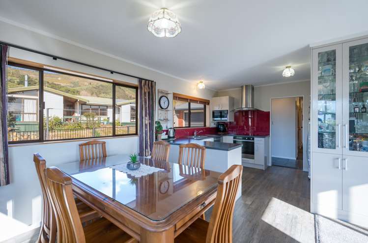 14 Selbourne Avenue Richmond_7