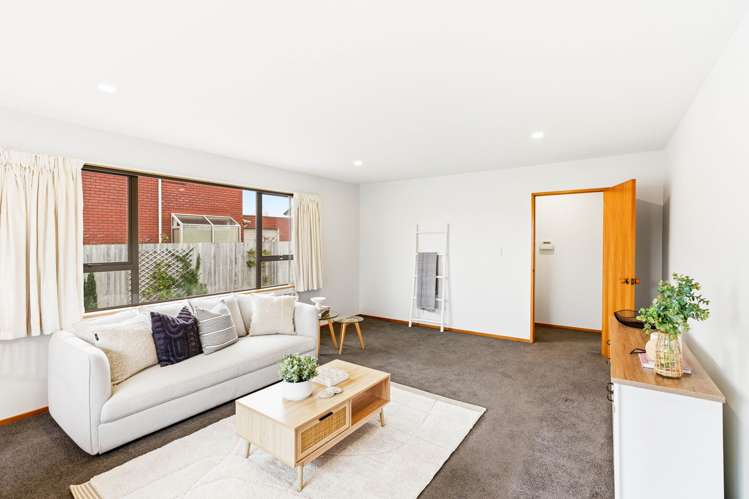 2/16 Wyndham Street Papanui_3