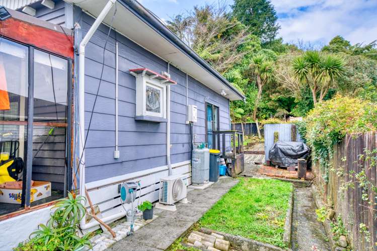 3 Sturge Street Cobden_16