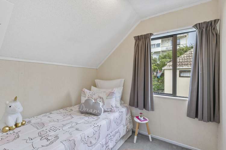 1/50 Rintoul Street Newtown_11