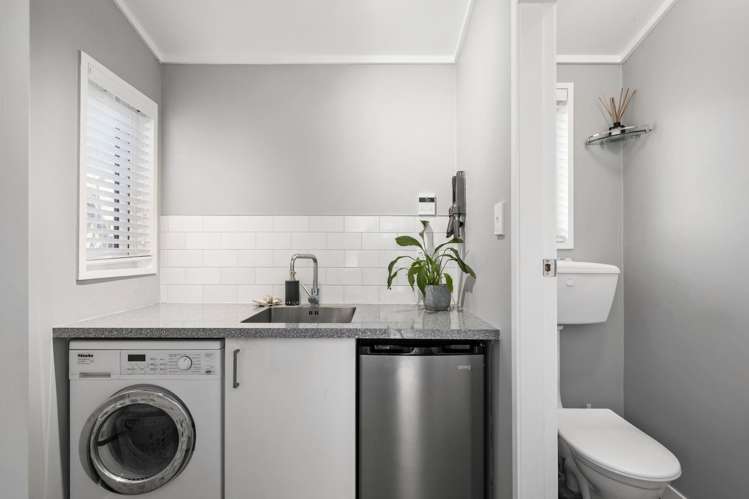 9/354 Muritai Road Eastbourne_9