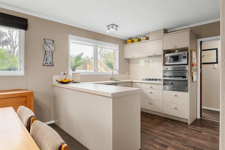 46 Chedworth Avenue_2