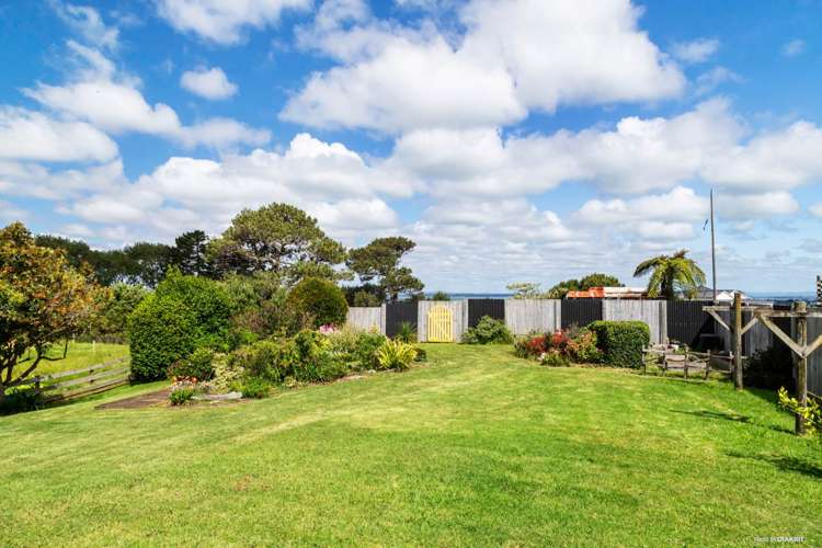 352 Grahams Beach Road Waiuku_23