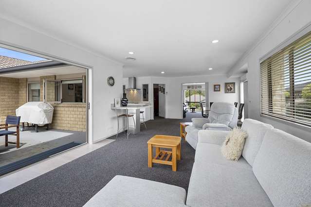 27 Redwood Crescent Hurdon_4