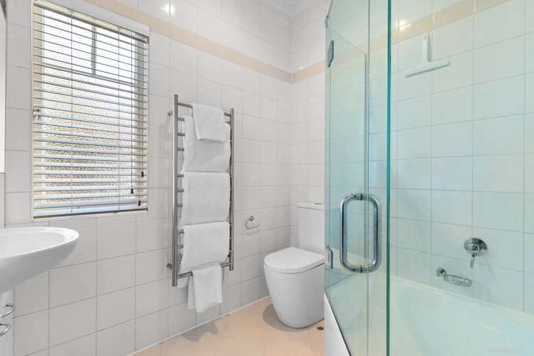 216 Saint Andrews Road Epsom_9