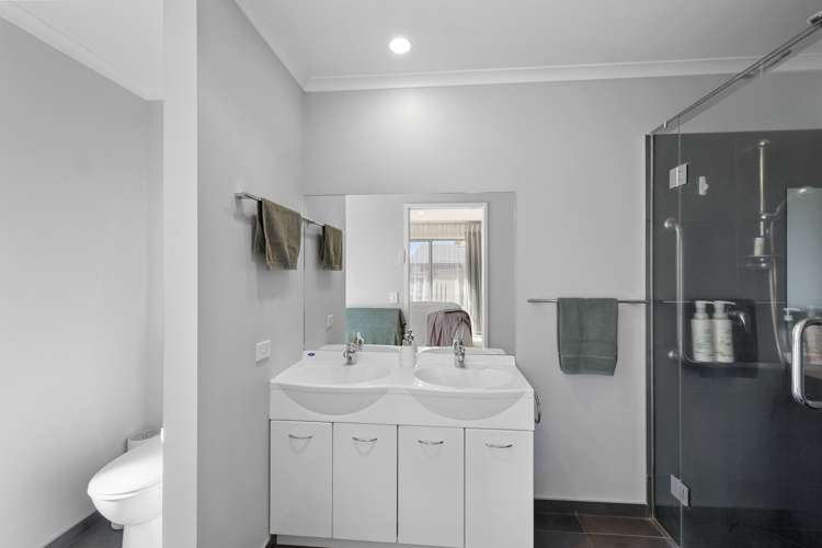 5b James Drive Bell Block_9