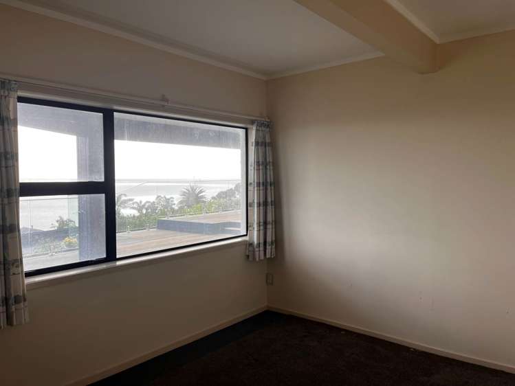 8 Durness Place Red Beach_13