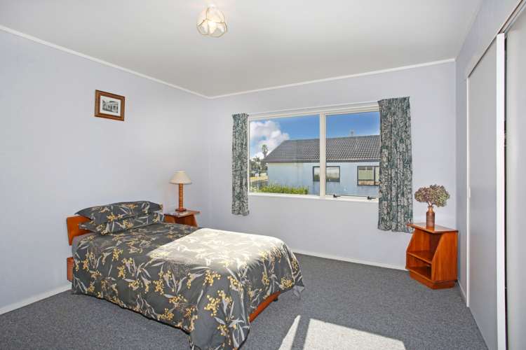 49 Edgewater Parade Waiuku_10