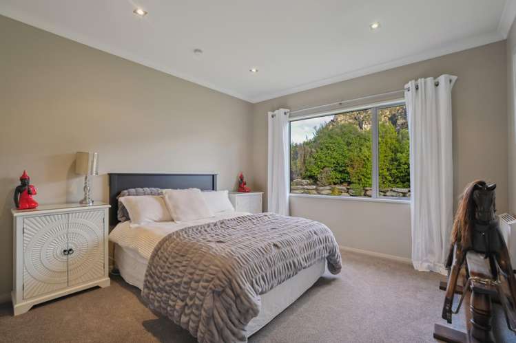 1153 Aubrey Road Wanaka_11