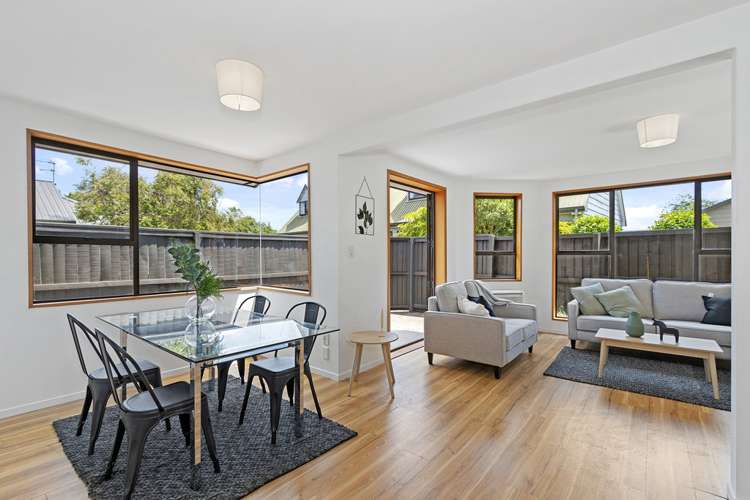 1/61a Condell Avenue Papanui_3